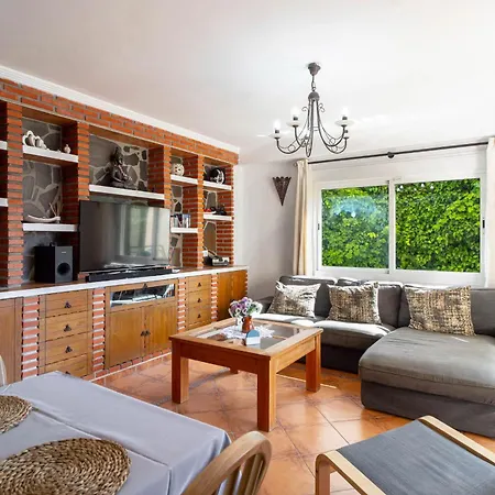 Apartamento Tahiti 2 7 By Casasol - Family For 4 People Near Playa Burriana, Nerja
